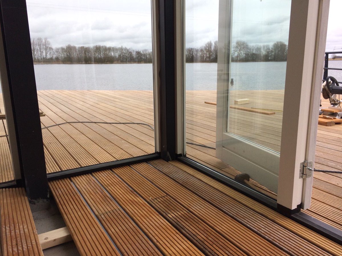 ZArchitecten's tweet photo. Nice detail! Steigerdelen van binnen nr buiten doorlopend @Waterskibaan #dePotten @Sneek! Bijna tijd voor actie! ๐ https://t.co/Suais1IMkv