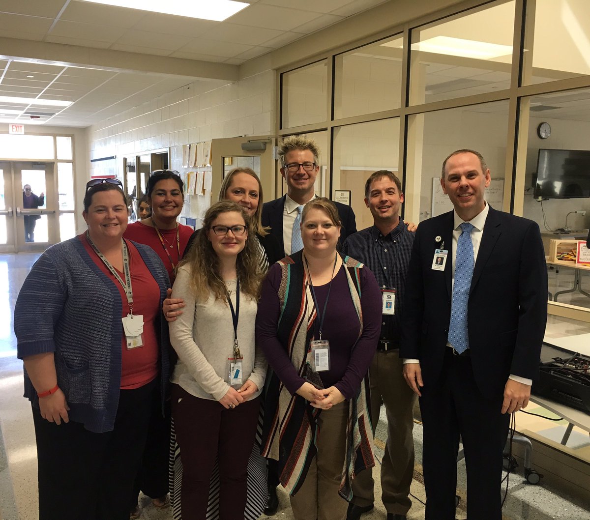 mfpeanut's tweet image. Induction/Mentor teacher celebration: Be the teacher that helps kids dream big! Great speech by @GLittle_Lex1 @CSMS_Huskies @LexingtonOne