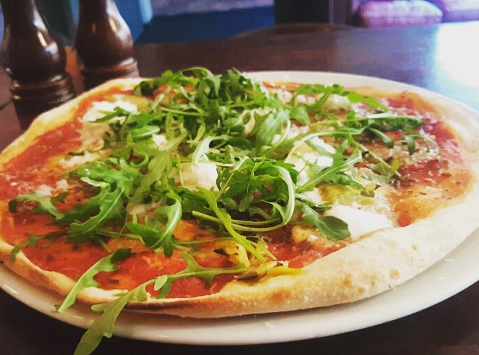 Lush pizza at <a href="/porrocardiff/">Porro</a> tonight. And they had one of my favourite wines! #fdblogger #foodie