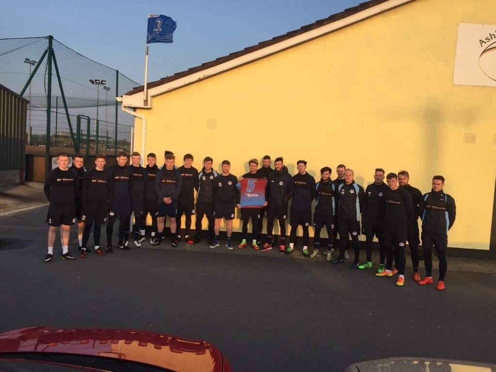 GarethMcCaffrey's tweet image. Our @DroghedaUnited squad tonight remembering Ryan McBride. One of our bravest opponents. A leader on the pitch and a gentleman off it #5