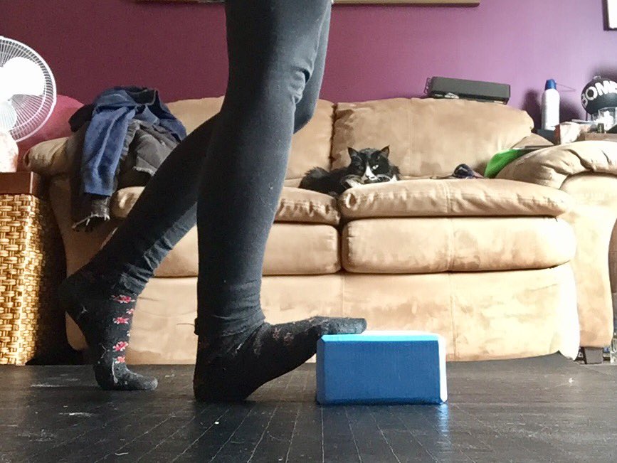 RageYoga's tweet photo. Tight calves? Try the ol' "step on a block" maneuver! #yogahack #TLC https://t.co/fBoKQZPgUF