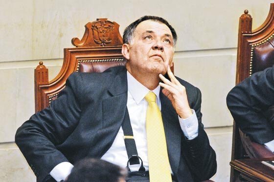 Marianiniecheve's tweet photo. Pobre Ordoñez; todos se lo pelean, los de Santander dicen que es de Antioquía y los de Antioquia dicen q es de Santander @AsambleAntioqui https://t.co/4B5umvuod3