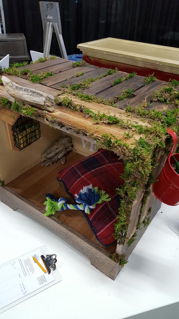 Shari_T_Edm's tweet image. This winning bidders pooch will enjoy hardwood flooring in @Colleennuc "Ruffin' It Canine Cabin' #EHGS17
@HomeShowsAB proceeds 2 @Habitatedm
