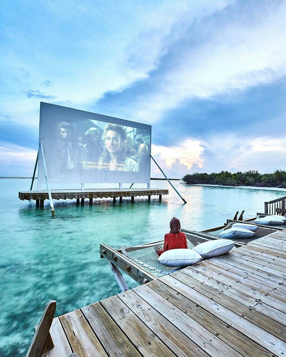 maldives's tweet photo. What movie would you like to watch in the middle of the ocean under the stars? Credit to @sukainarajabali #discoversoneva @discoversoneva https://t.co/CYzHIHAQ7U