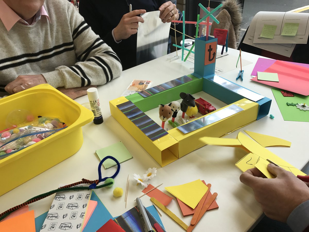 work_west's tweet photo. Hi #Belfasthour crew just wanted to shout about great work that 5 gr8 orgs are doing on #socialinnovation for more https://t.co/qzdzfLBkZH https://t.co/JxtwmzmiRj