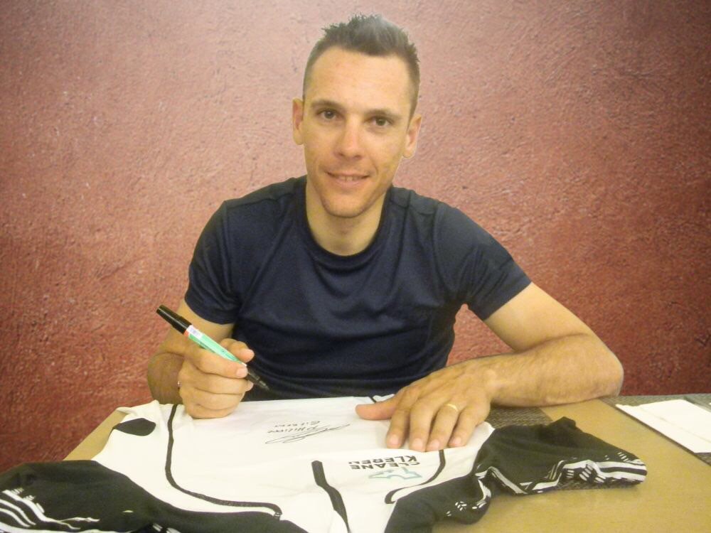 PhilippeGilbert's tweet photo. je signe pour des vêtements clean, toi aussi? #cleanekleren #vetementsclean https://t.co/pF0KQ8guBl https://t.co/Ms9GrPzRNh