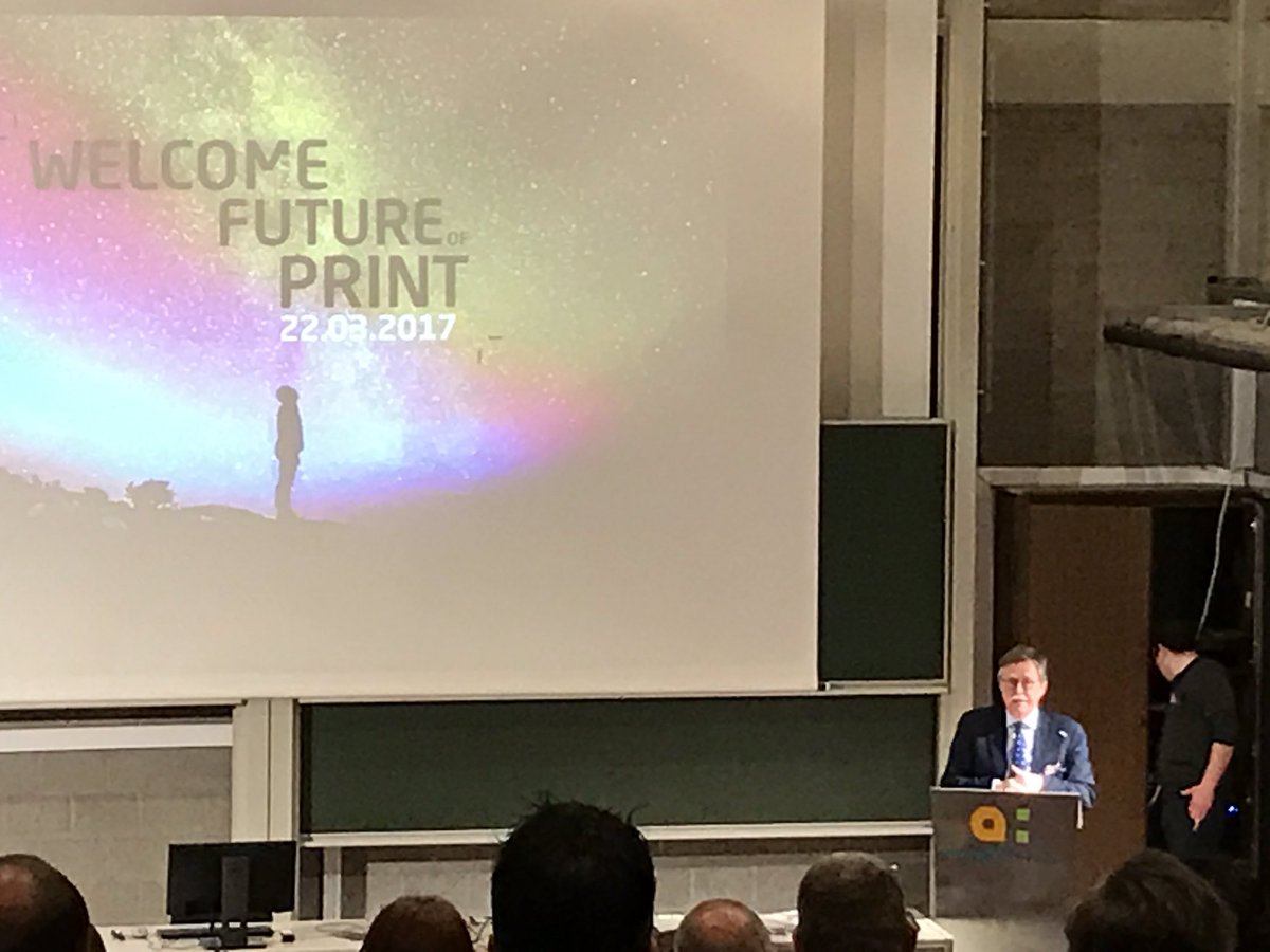 Our chairman of the board talking about the #futureofprint @ArteveldeGDM for the Belgian graphic arts industry. Very interesting evening.