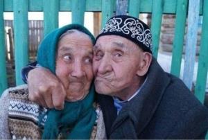 AncientFlavors's tweet photo. WHAT MOTHERS IN LAW HAVE TO DO IN WEDDING NIGHT IN LUCANIA. https://t.co/rPn9kD6jIn   https://t.co/EpFrnZvOkg https://t.co/Hcs7shMDtA
