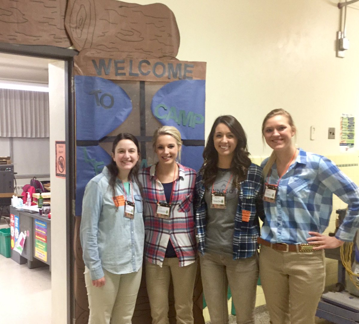 SMSUSchoolofEd's tweet photo. Clinical + Day 1 = Success!! 👍🏼👏🏼😊 #edprep #smsu #teachercandidates https://t.co/xw7Q4HQMnT