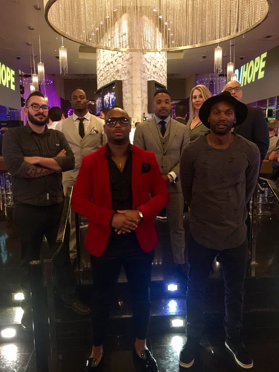 Catching up with business in Vegas. S/O to ya'll who came thru the CEO meet and greet in #LasVegas #realestate