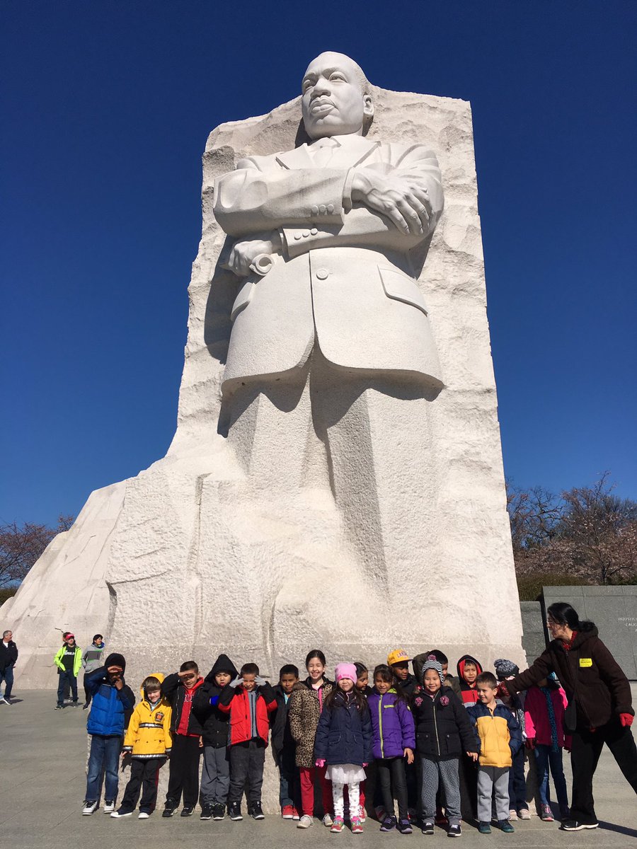 HyblaK's tweet photo. Ms. Tate's class enjoyed seeing all the monuments today on our field trip! https://t.co/b5b1EJC1wt