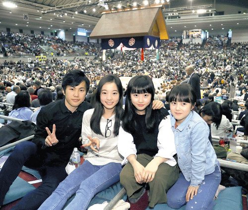 本田真凜の兄弟で長女 姉の真帆 の画像が出回らない理由とは ヘルシピ