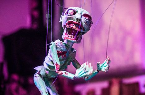 1blindsummit's tweet photo. "Death Puppet Klezma Jam". With a title like that, it's got to be good. @NorthernStage #movingparts2017 https://t.co/TtQXOu24f8