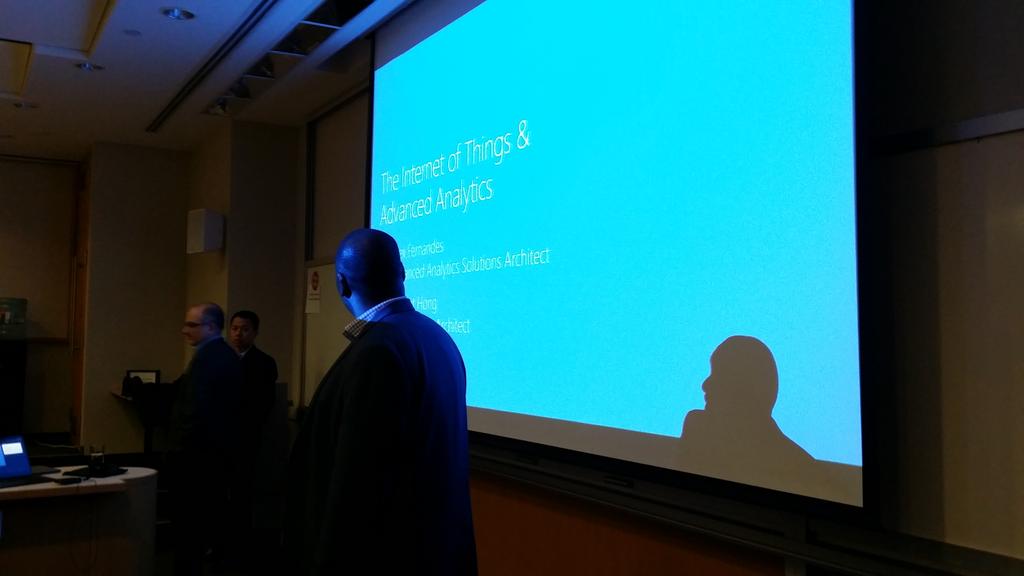 EngHumber's tweet photo. @lotvincent from #microsoft  discussing internet or things at #ivey #tangerine centre https://t.co/h5GCP9z9Cn