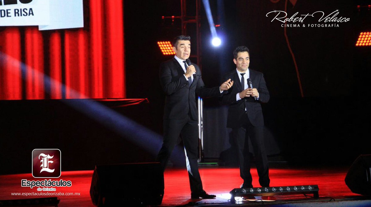 espect_oriz's tweet photo. "@Adrian_Uribe y @OmarChaparro en escena desde el #AuditorioMereopolitanodeOrizaba con su show #Imparable; #EspectáculosdeOrizaba presente" https://t.co/GBEKKlIYuv
