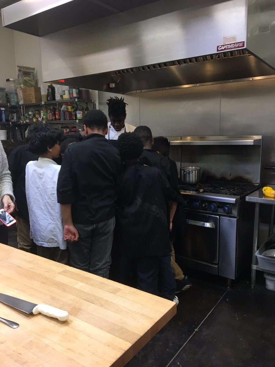 troutgirl65's tweet photo. Sharing creative experiences together at John Muir cooking up both clay and real food. #migrationexperience https://t.co/9Ah7XoQbvY