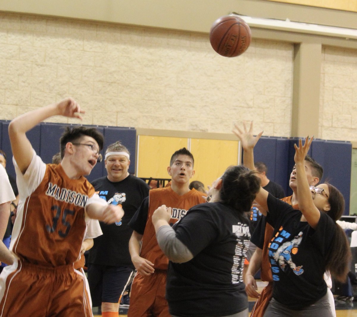 Mavs_Yearbook's tweet photo. Best Maverick victory of the year. #MarchMadness #SpecialOlympics https://t.co/CdYCZgsFtO
