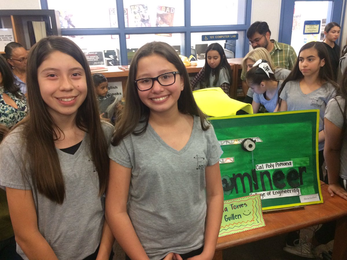 DowneySpartans's tweet image. Spartan Femineers are so talented!!! #cppfemineers #steam #staufferhasthebesttooffer