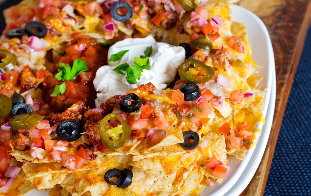 City_Streets's tweet photo. Our Nachos Rock! #bbqchix #buffchix #grilledchix #drooling #BeerHere https://t.co/I1NIOD9Vdf