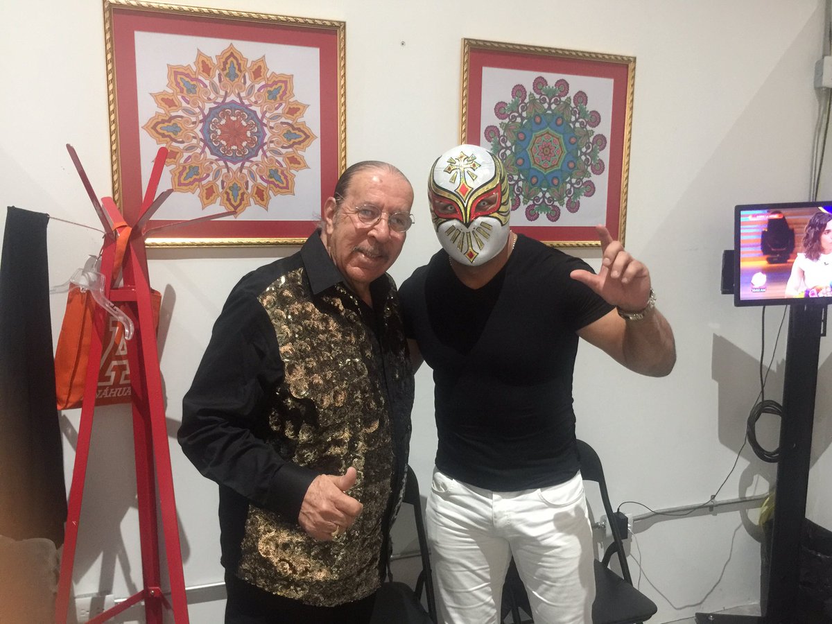 caristicomx tweet picture
