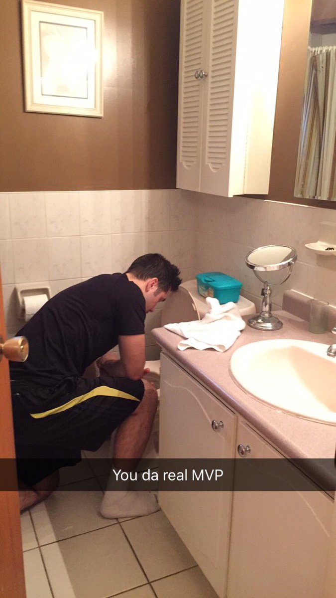 JesssiicaaCipp's tweet photo. So it's national dog day... and everyone is posting pictures of them and their dogs here's one of @Cipp57 drinking outta the toilet #petlife https://t.co/RRARdUK2fu