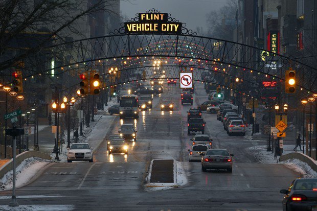 CityLab's tweet photo. Rust Belt decline is more recent than you think https://t.co/A67MFjuLnN https://t.co/zQCXwIiDT9