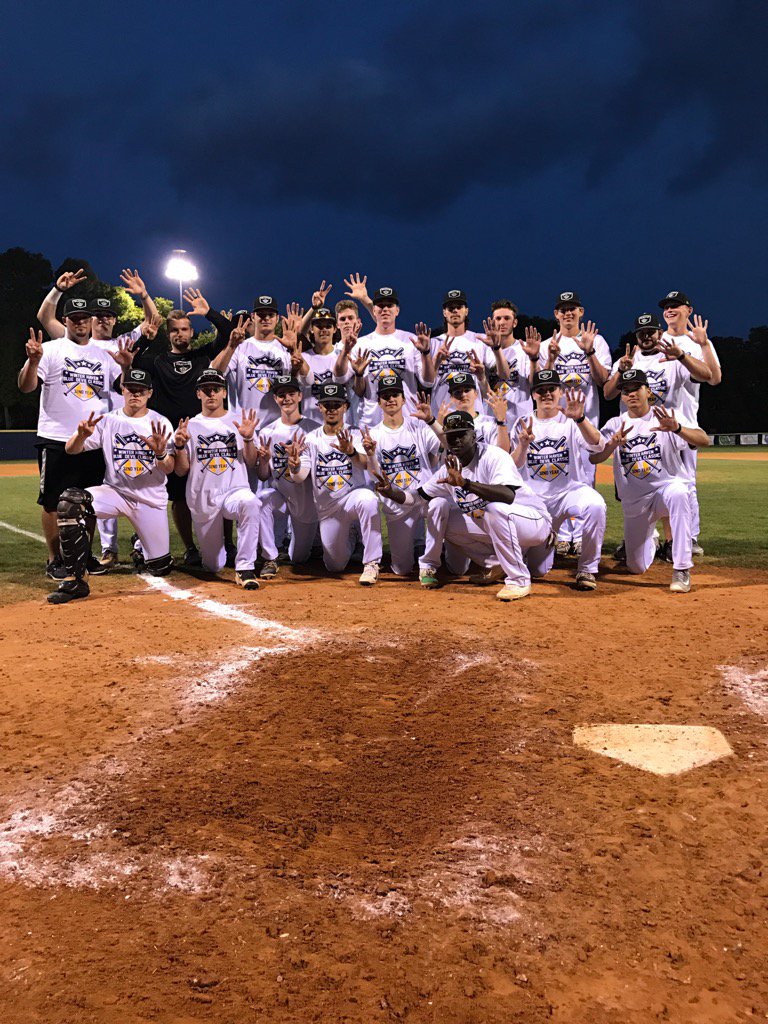 TNXL_Baseball's tweet photo. #7 for @GrahamDvorak! For you bud! @MichaelLargey5 @elijahcabell30 get 2 big homeruns @TNXLAcademy @PRO3SP https://t.co/ZtvcalqNPt