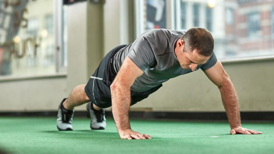 Men's Fitness tweet media