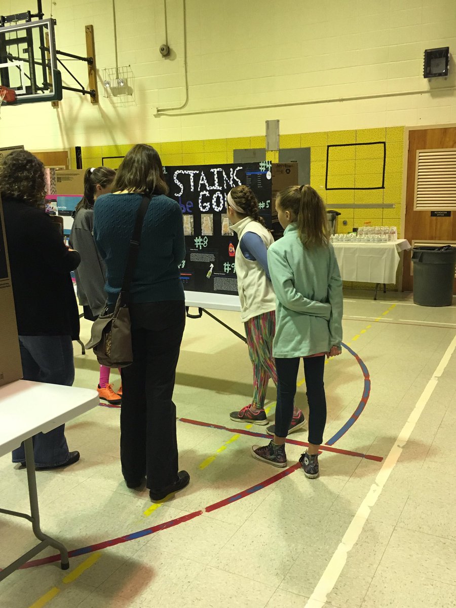 MrsGold_BCPS's tweet photo. Congrats to 4th and 5th grade on an awesome STEM fair! @Prettyboyes1 @NicoleKNorris https://t.co/dJrrEOgUPd