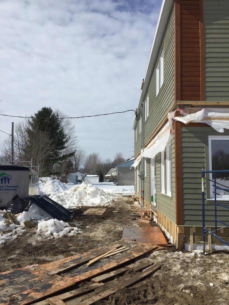 hodjon's tweet photo. Our House Diary #69: Working with volunteers, March 22, 2017 https://t.co/g2zj0CLikV https://t.co/zwybEivqbU