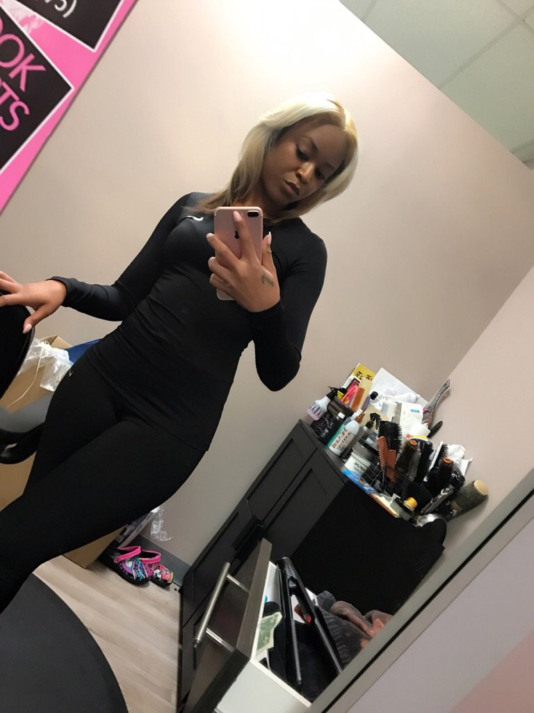 MADAME_LATTE's tweet photo. #RealHairTwitter https://t.co/UKMMQ6gBXj