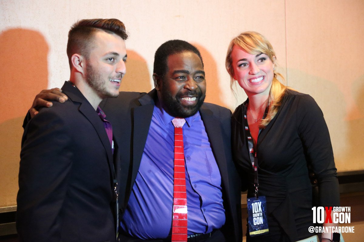 GrantCardone's tweet image. Les Brown was a blessing at the 10XGrowthCon.com - he truly inspired the ENTIRE room @LesBrown77