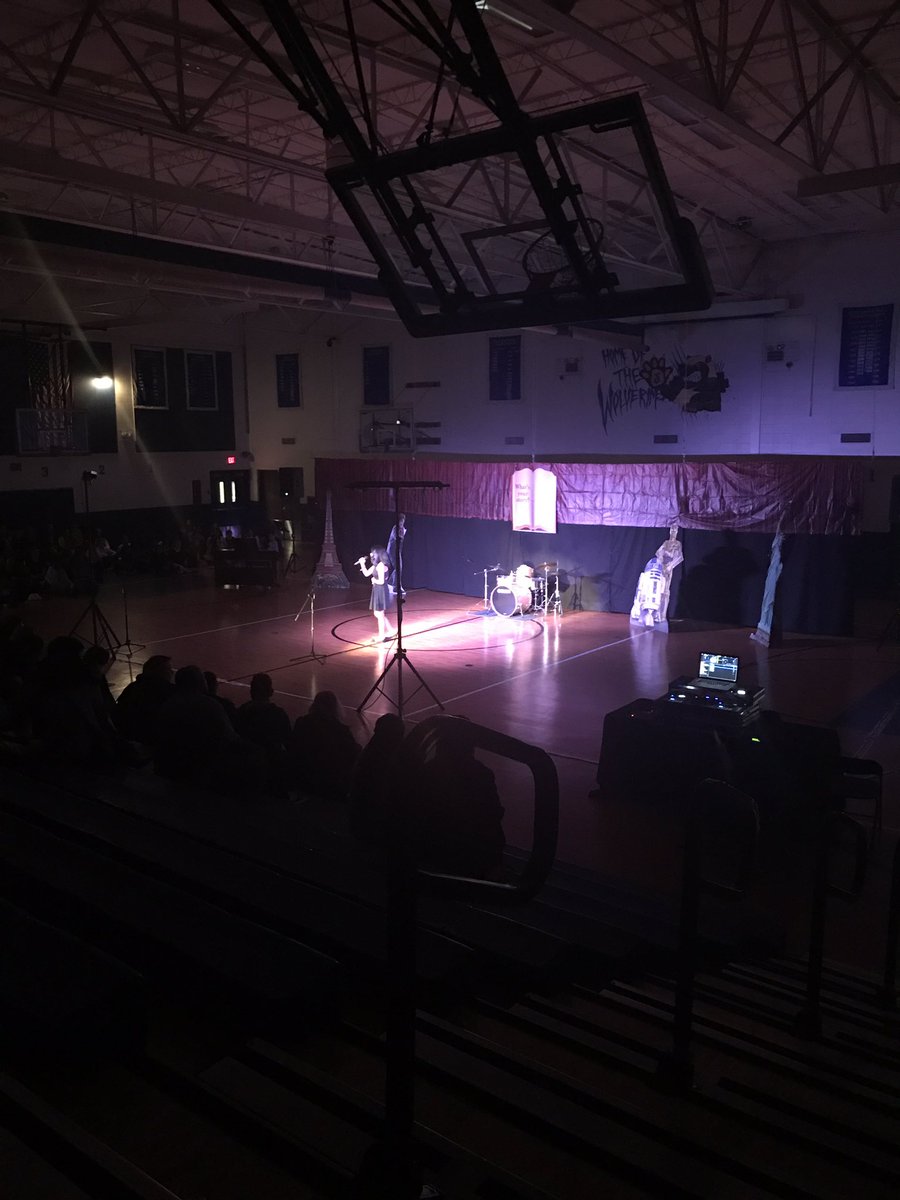 teachELA_missb's tweet image. Shout out to the amazing talent at JJH #jjh68learns #weared68