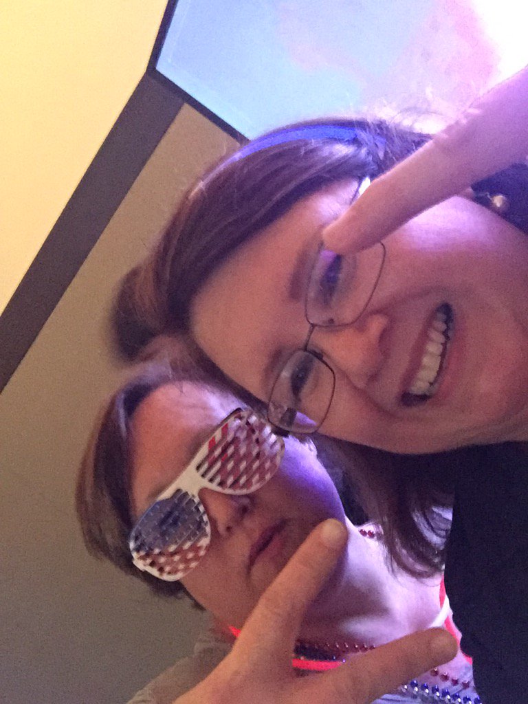 sbrettler's tweet photo. #AANN17 Boogalooing at the AMWF fundraiser with Louise #sassy https://t.co/bdvXpouCbT