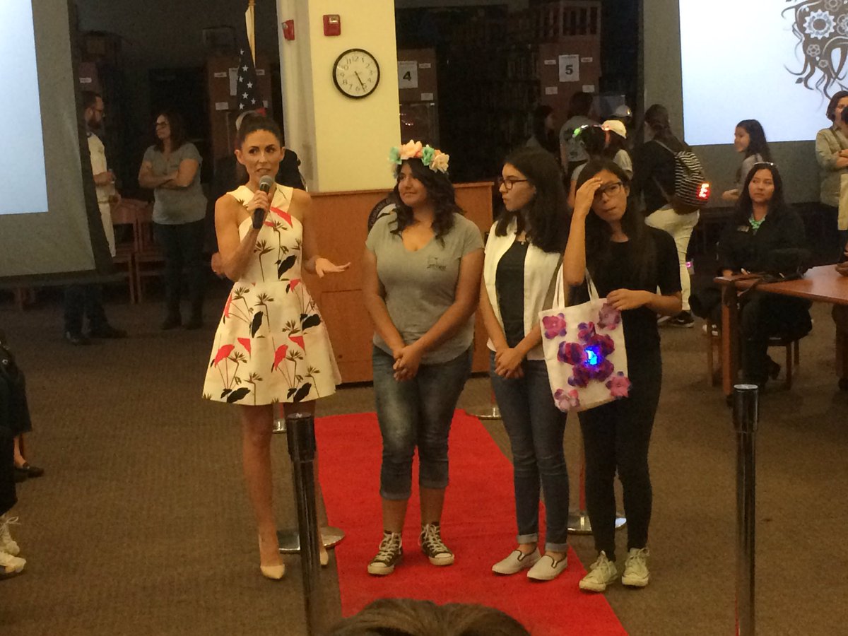 DowneySpartans's tweet image. Spartan Femineers showing off their work!!! #cppfemineers #steam #GoSpartans