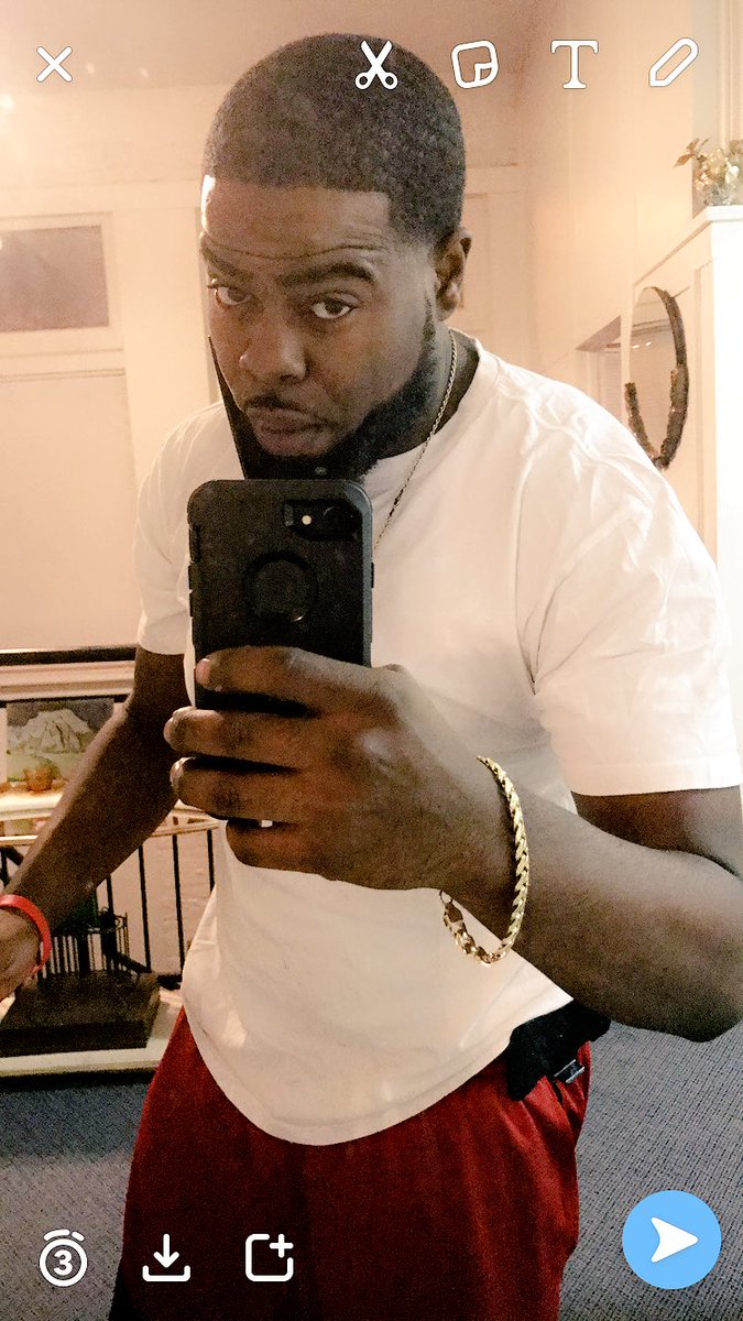 KASHDOTKO's tweet photo. K.O On Tha Beat #Kurrently https://t.co/5X2h4U3vak