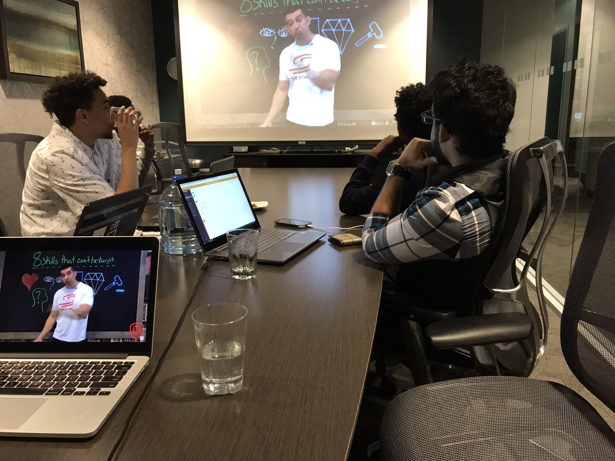 topfiguresal's tweet image. Me and the team watching @patrickbetdavid new video!