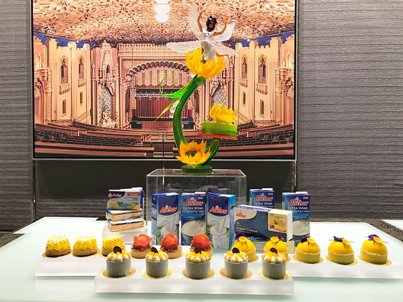 AnglissMacau's tweet photo. Fully amazed by Chef Jean Francois Arnaud's #pastry demo &amp; the #ART OF #SUGARSCULPTING which invited by #Anchor yesterday afternoon! https://t.co/BG5PaH71FF