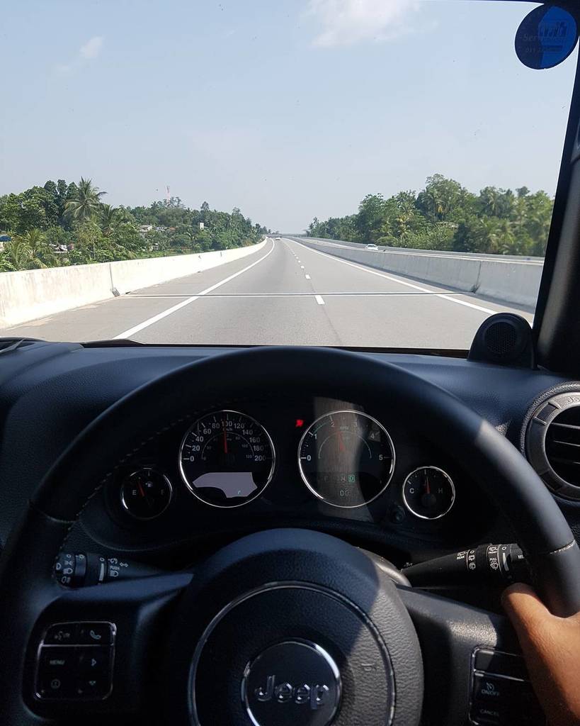 nomadslanka's tweet photo. Destinations... #jeep #jeepwrangler #wanderlust #wonderlust #travell #travel #travels #travelphotography https://t.co/ilOD4qOcGs