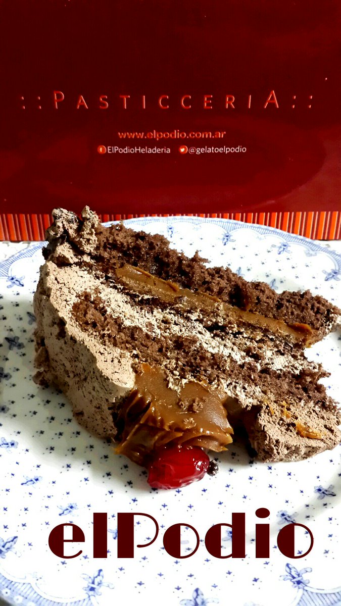 covercar77's tweet photo. @gelatoelpodio Yo festejé con un café y esta delicia🍰☕de 👉 #ElPodio #MiPermitido #PróximamenteHelado #ArgentinavsChile https://t.co/W9PJgCLhPb