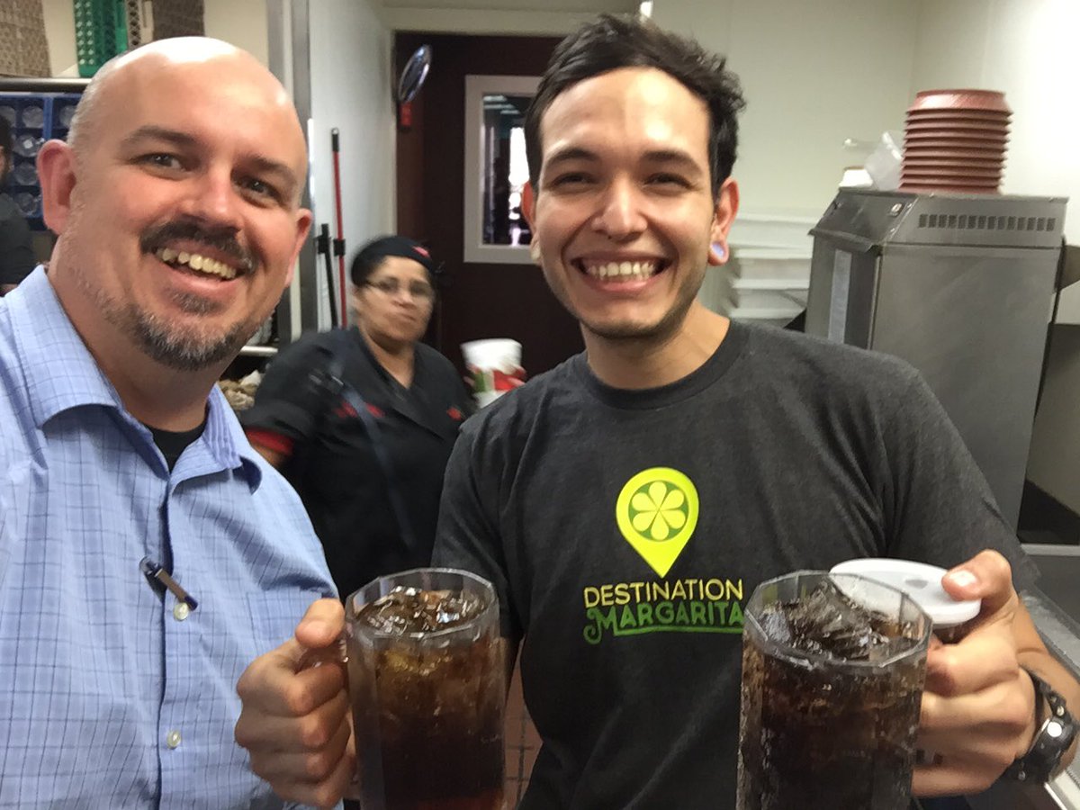 Shane1LV's tweet photo. TSE Long Beach food runner Jorge working hard, having fun, and making $$$ $90 on the lunch shift 👍 @TeamTakeda https://t.co/Uriz4yrKOT