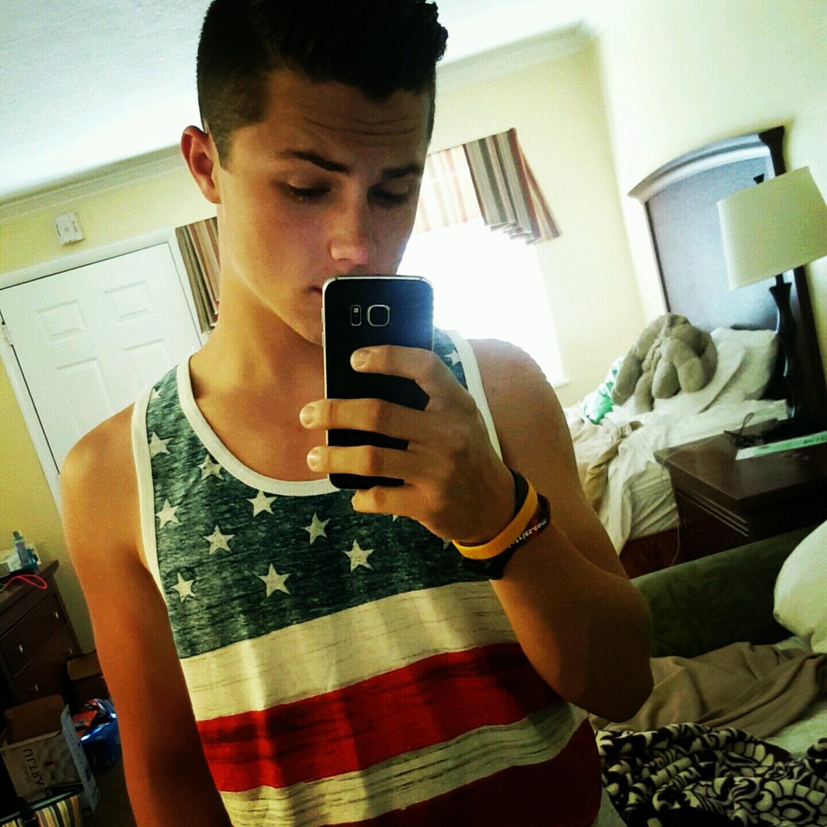 hunterplunkett's tweet photo. #NewProfilePic https://t.co/tsQ19do2ka