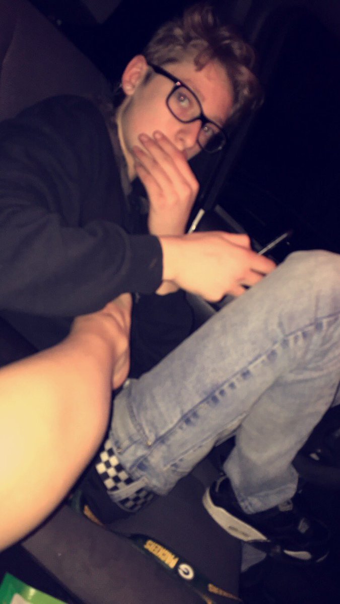 giacobbe_briana's tweet photo. Can't wait for all my summer nights to look like this 💕 pointless driving with the man I love @forseth18 https://t.co/hKyhB7dteu