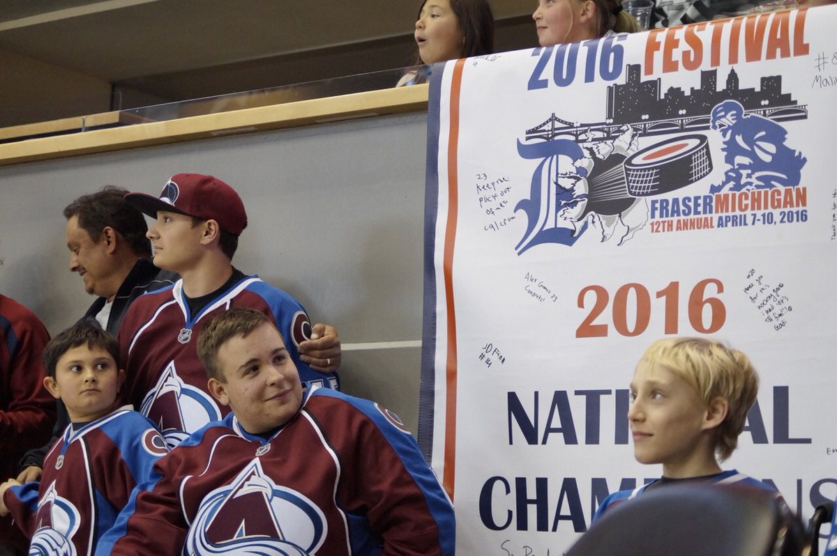 During the intermission, we honored our Sled Hockey team. They're National Champions!  #GoAvsGo https://t.co/gt0ldaemnq