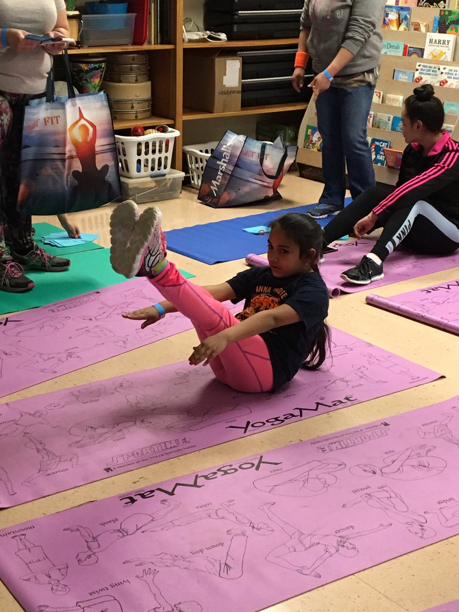 MusicMote's tweet photo. Thanks @motephysed for such a fabulous Family Fitness Night! We had tons of fun in the yoga room! @MoteElementary https://t.co/XILVyihcnT