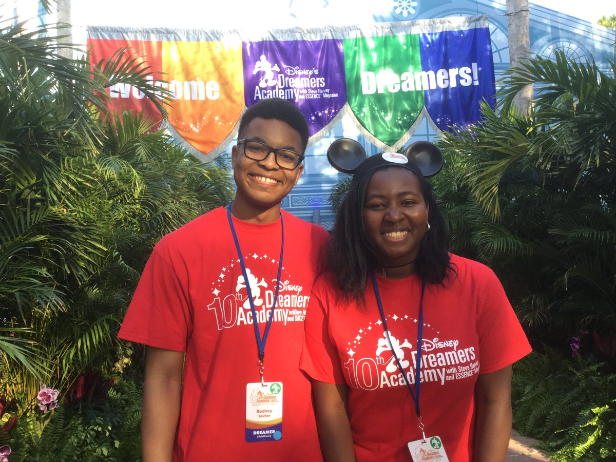 MommysMinivan's tweet photo. #Plano teens dream big @dreamersacademy https://t.co/n0M6fG8Eem @PlanoProfile @cityofplanotx @PlanoMayorHarry #ddadisney #ddaPowerOf10 https://t.co/FWfYDwPare
