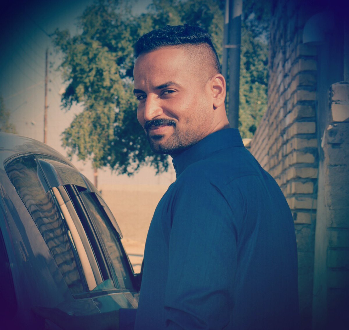 فركتك تكلف عليه

     وتنهش بحيلي نهش 

    مرتضى حرب