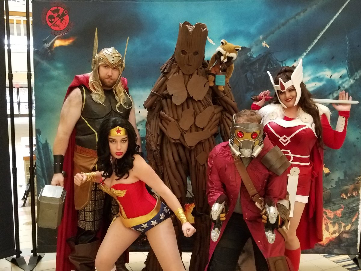 Regal_Con's tweet photo. We are excited to have the @SciFi_Coalition cosplay club at #RegalCon2017 You'll be able to take pics with some of your favorite characters! https://t.co/jUae8Fyoaw