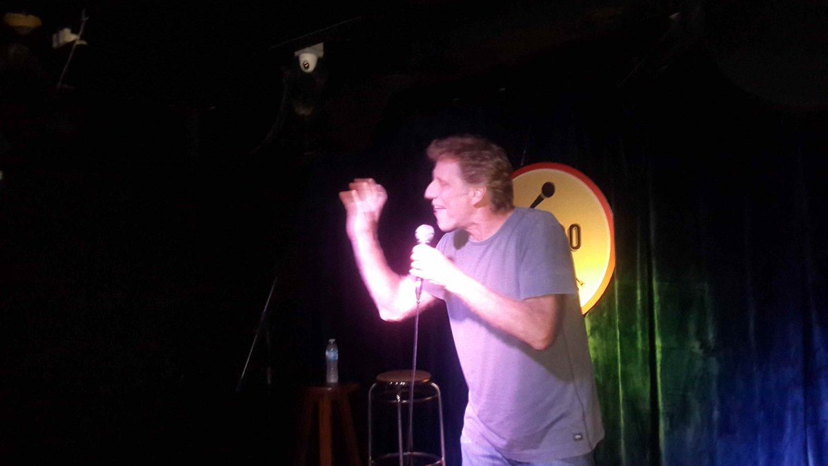 CatsSlapToken's tweet photo. Ahora @Gerarfreideles en #CODIGOSTANDUP https://t.co/zDw1GWoF3b