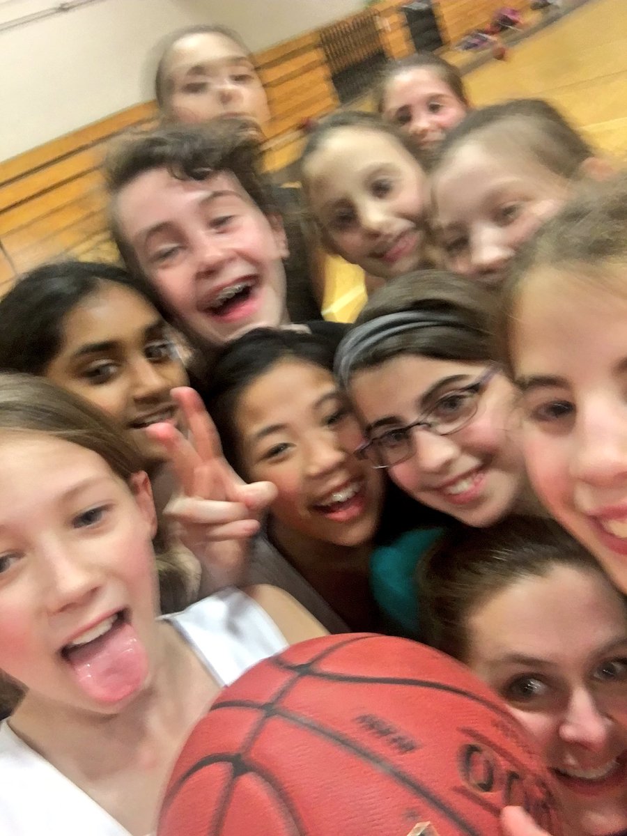 GirginisSports's tweet photo. Coach @carrie30smith and her 4th grade squad trying to squeeze in for a selfie. Amazing group of young athletes! #BDSdevelopment #FAMILY https://t.co/9pwD21VEhE